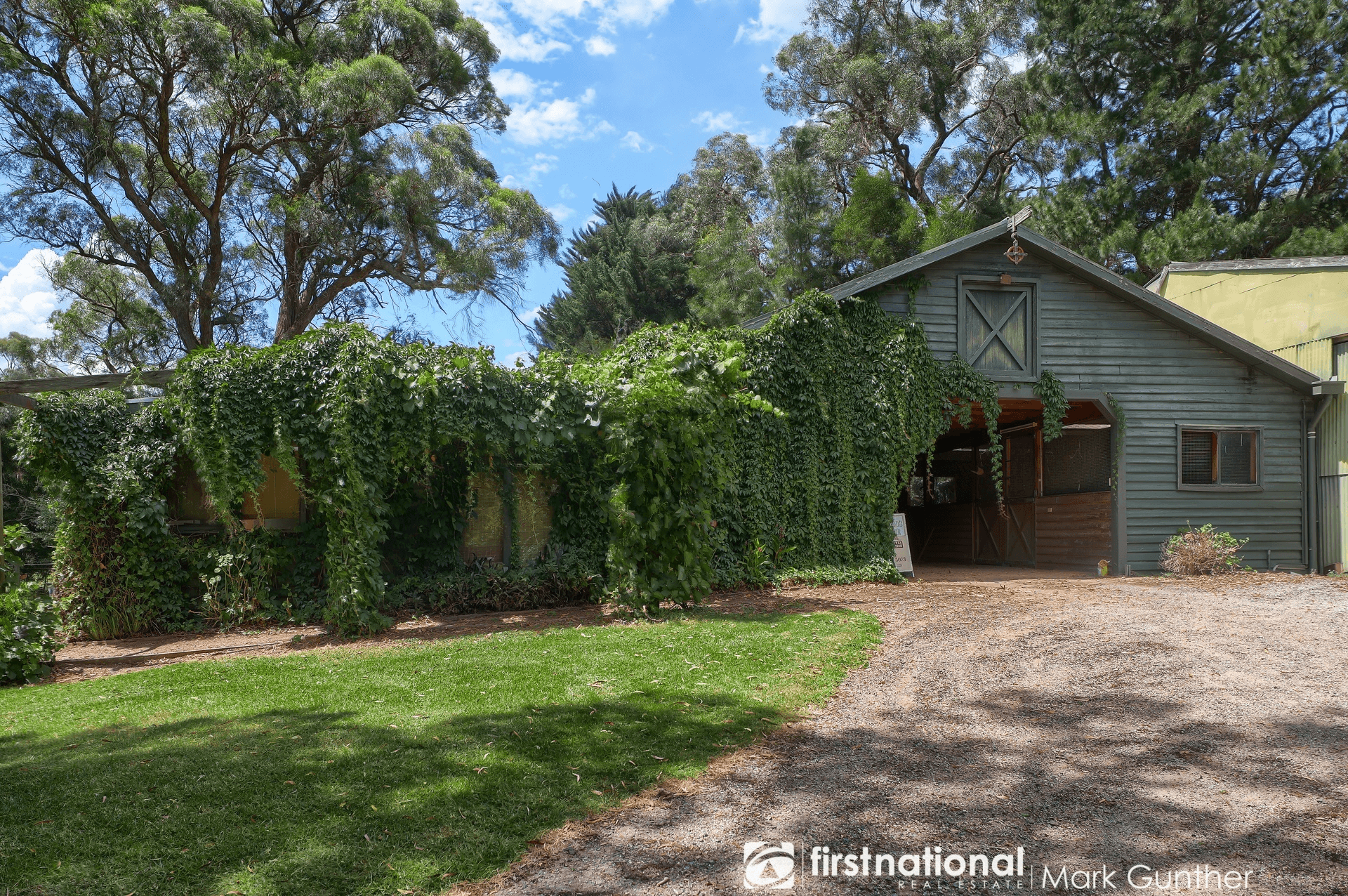 31 Chalet Road, Badger Creek, VIC 3777