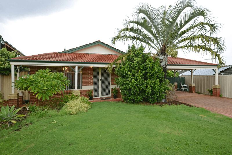 70 Stonehaven Parade, Kinross, WA 6028