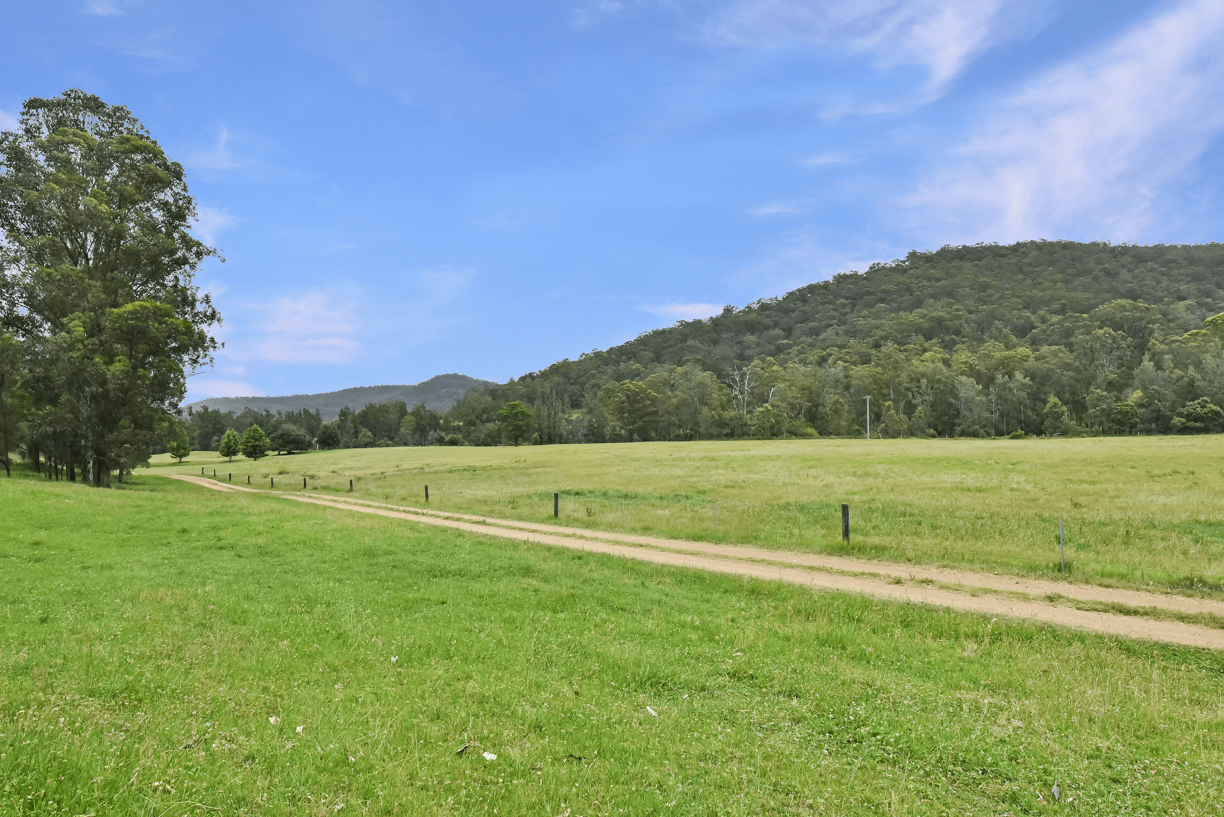 2410 Wollombi Rd, Wollombi, NSW 2325