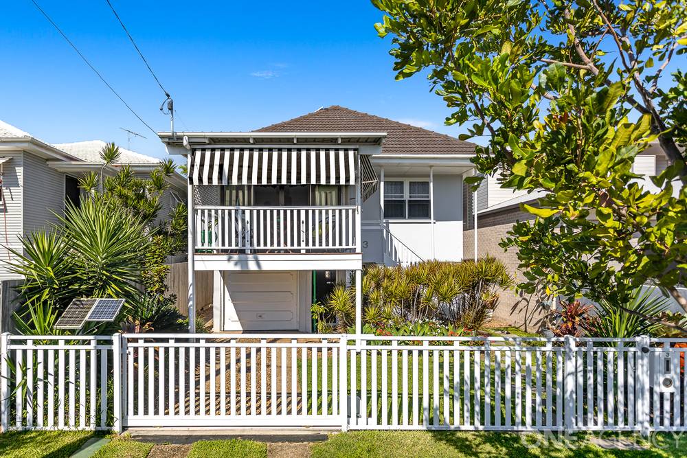3 Third Avenue, Scarborough, QLD 4020