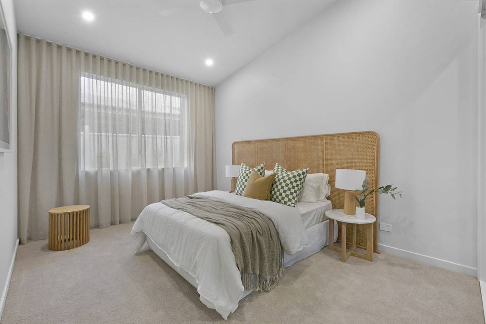 42 Coronet Crescent, Burleigh Waters, QLD 4220