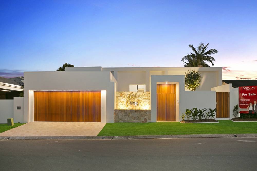 42 Coronet Crescent, Burleigh Waters, QLD 4220