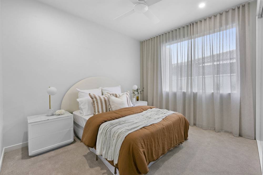 42 Coronet Crescent, Burleigh Waters, QLD 4220