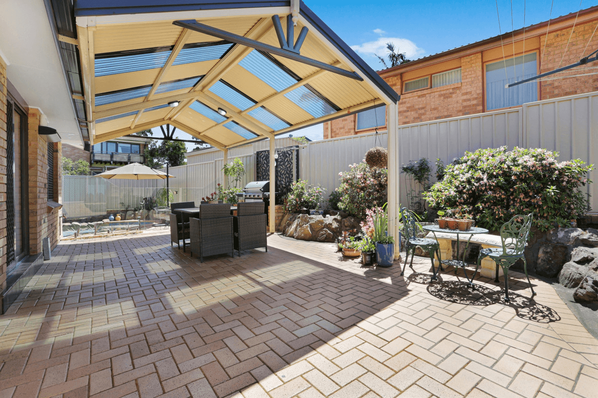 22 Bimbadeen Avenue, Bradbury, NSW 2560