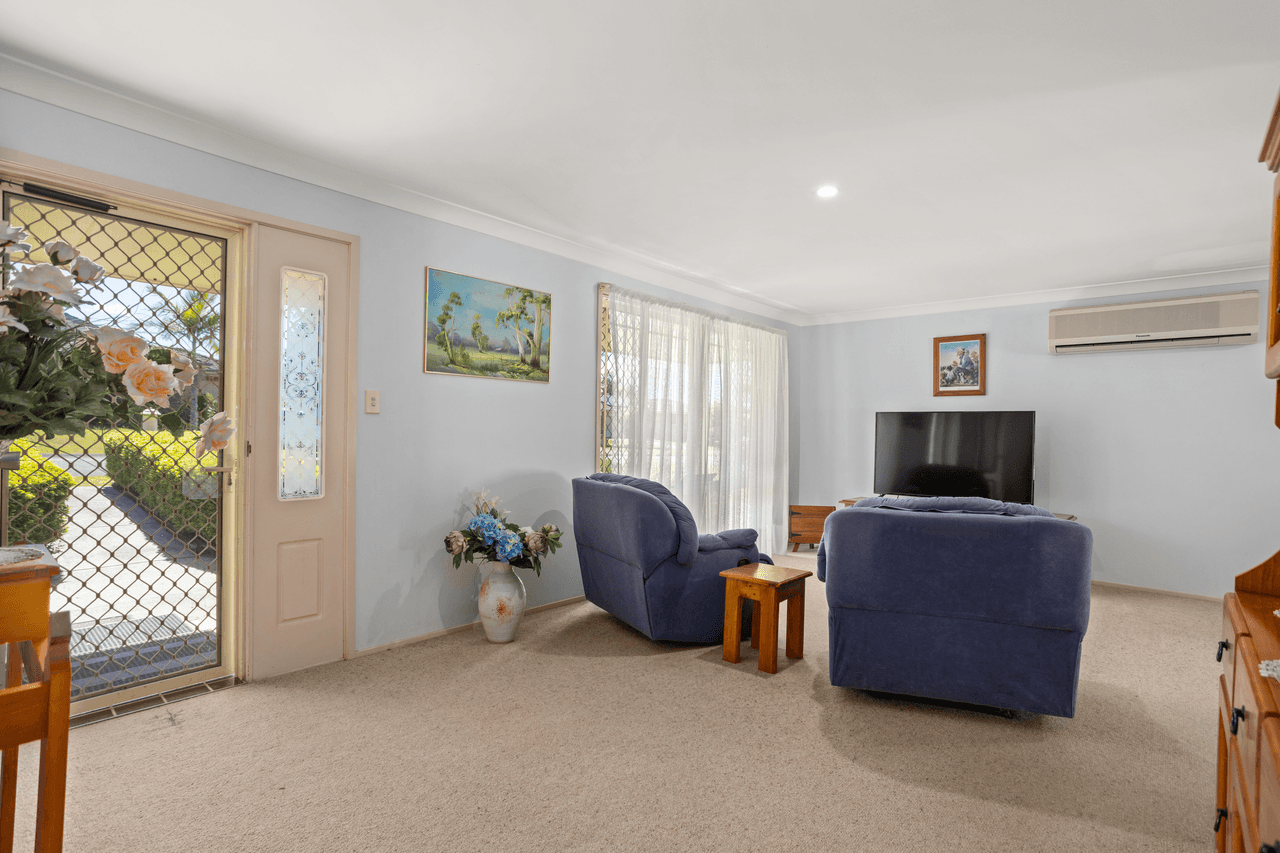 12 Robusta Parade, TAREE, NSW 2430