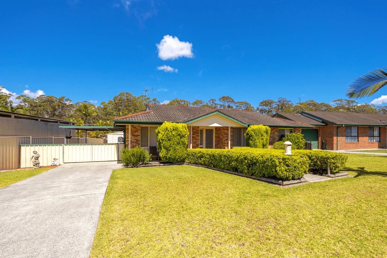 12 Robusta Parade, TAREE, NSW 2430