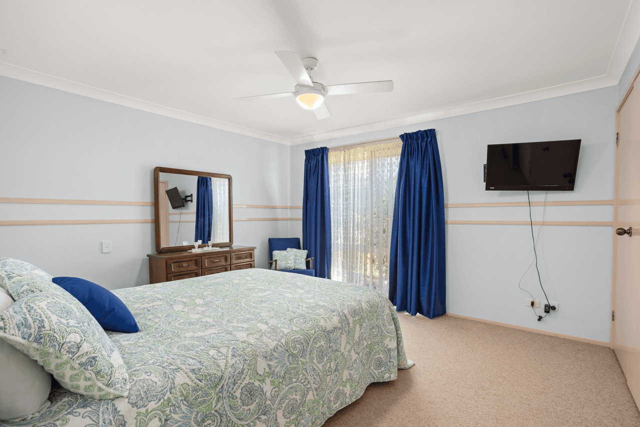 12 Robusta Parade, TAREE, NSW 2430