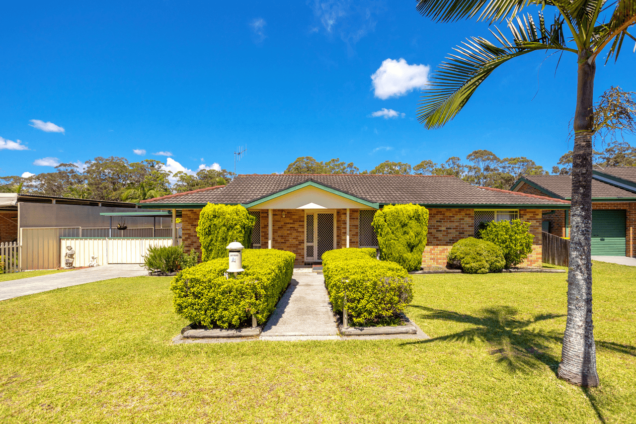 12 Robusta Parade, TAREE, NSW 2430