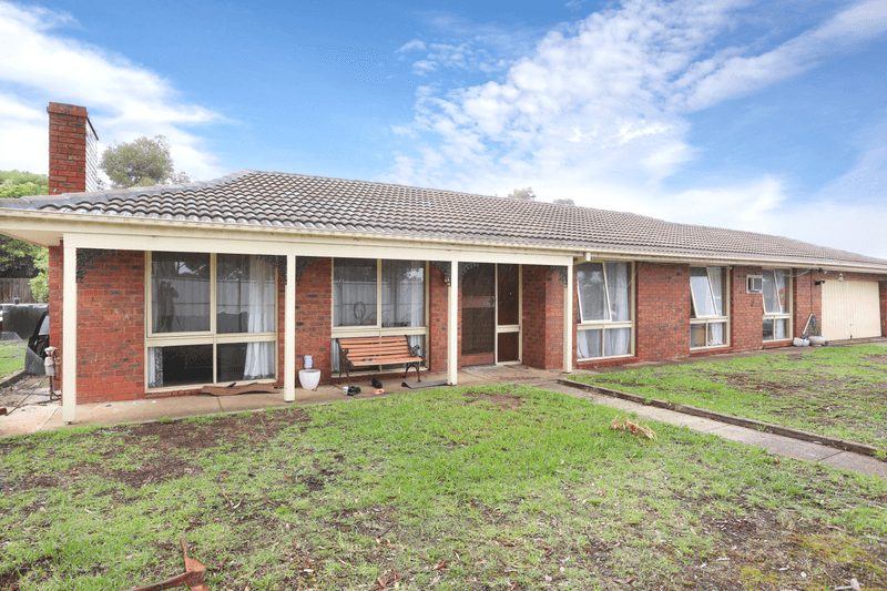 15 James Cook Drive, Melton West, VIC 3337