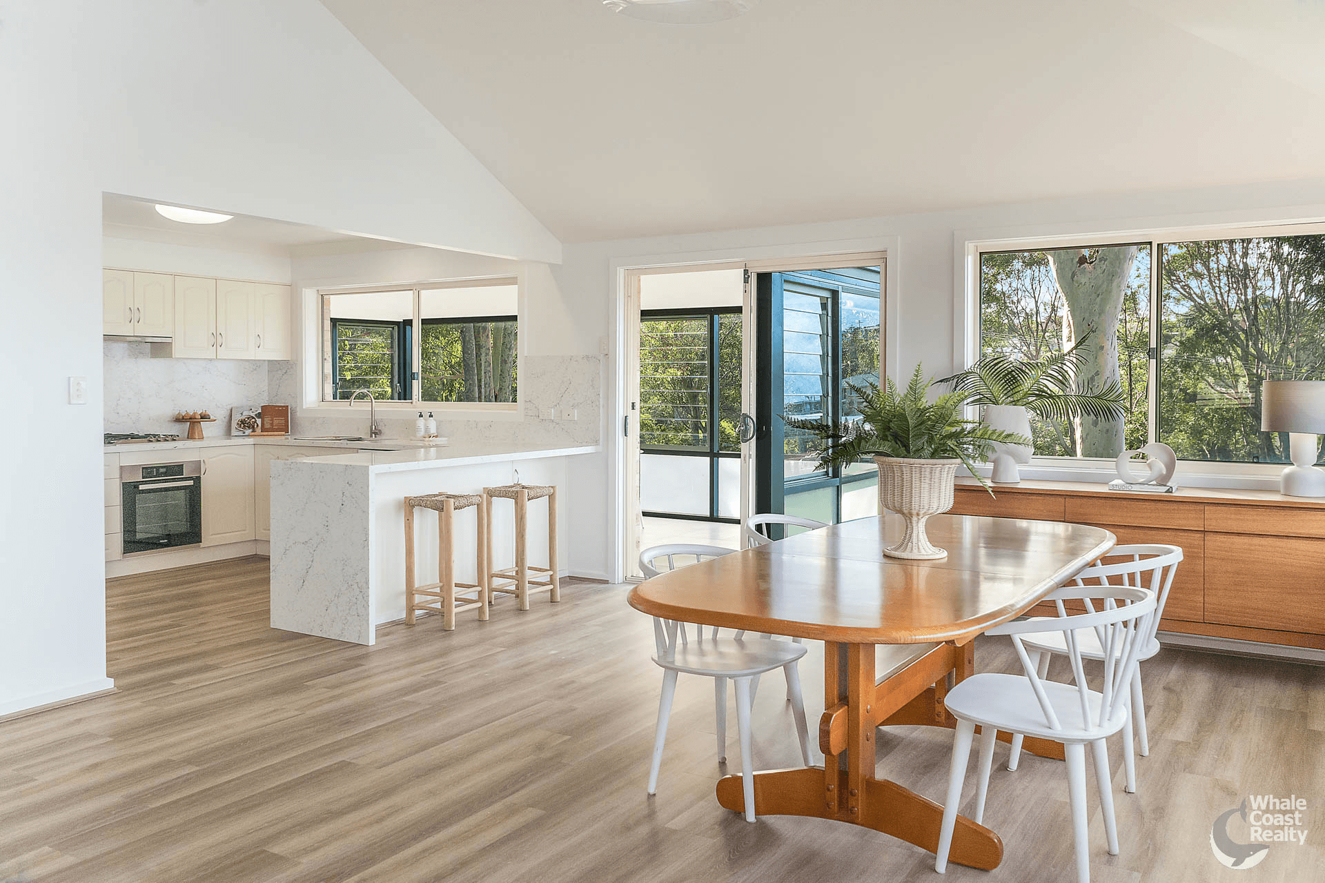 7 Beachview Close, NORTH NAROOMA, NSW 2546