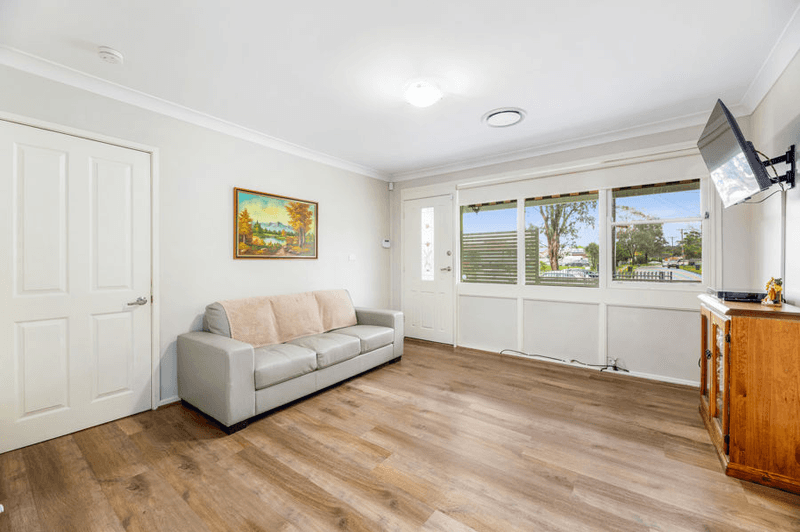 21 Samoa Place, LETHBRIDGE PARK, NSW 2770