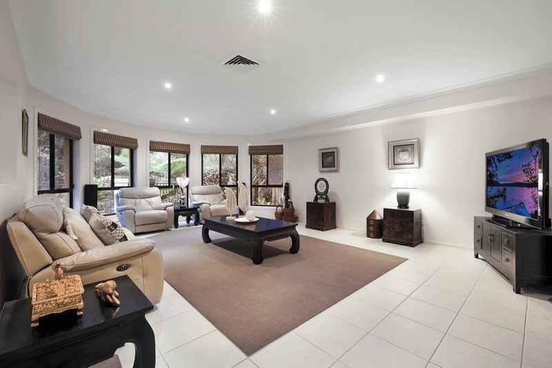 4 Ena Place, UMINA BEACH, NSW 2257