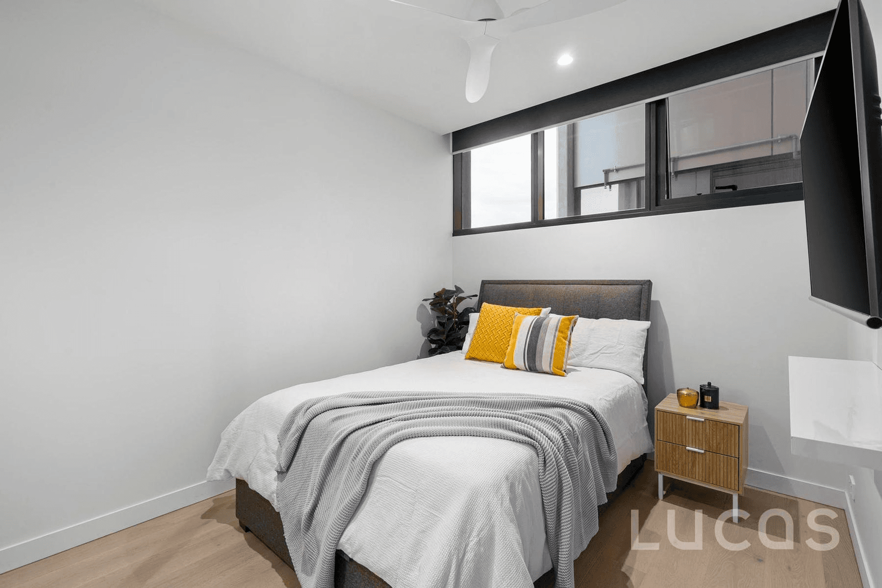 210/320 Plummer Street, Port Melbourne, VIC 3207