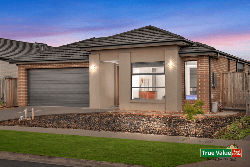 8 Brittle Street, MANOR LAKES, VIC 3024