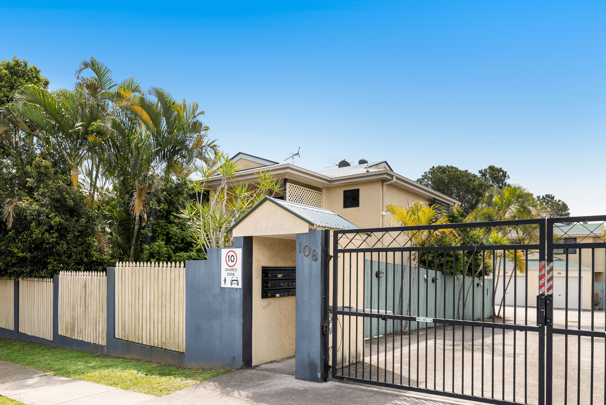 2/108 Richmond Road, MORNINGSIDE, QLD 4170