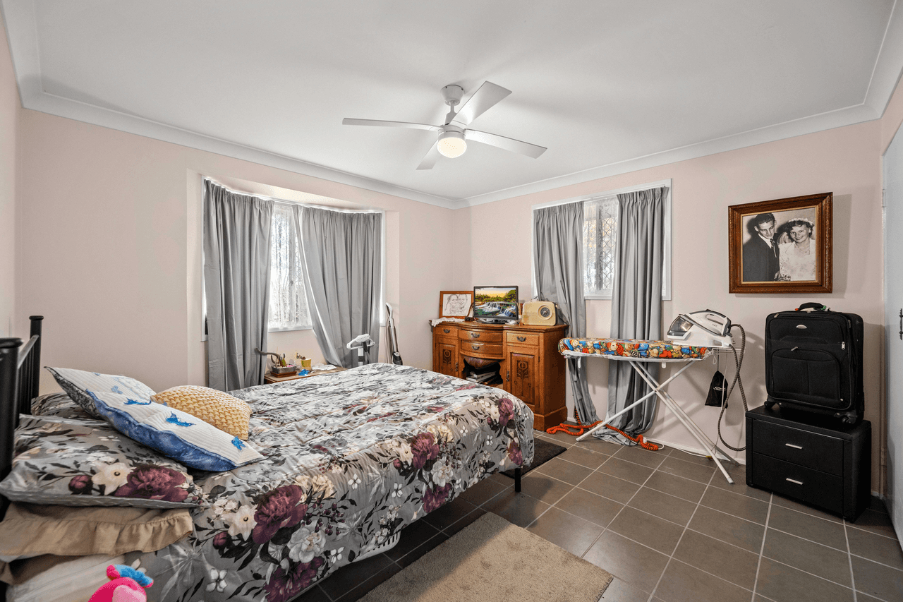 2 Emmanulla Drive, KINGSTHORPE, QLD 4400