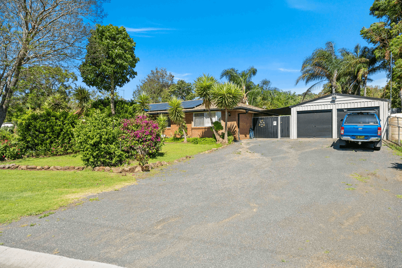 2 Emmanulla Drive, KINGSTHORPE, QLD 4400