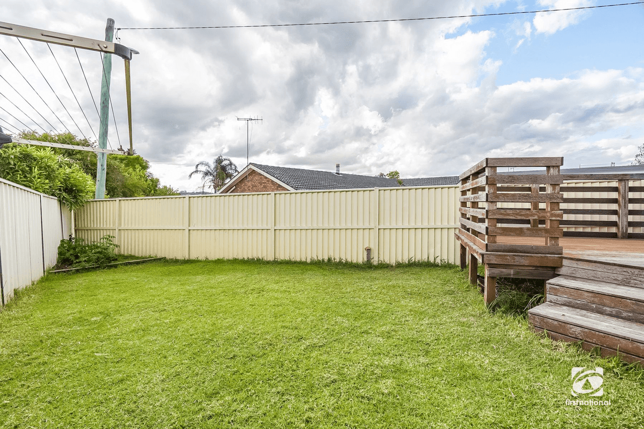 76 Woodland Crescent, NARELLAN, NSW 2567