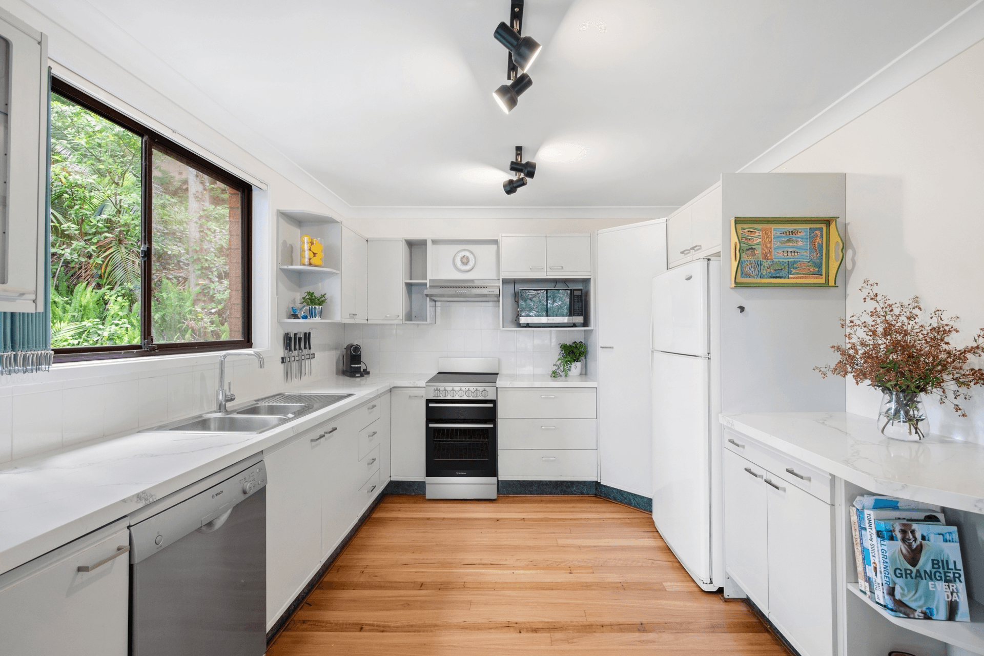 14 Easter Parade, North Avoca, NSW 2260