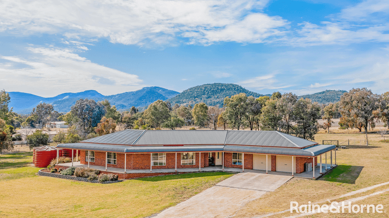 44 Urangera Drive, TAMWORTH, NSW 2340