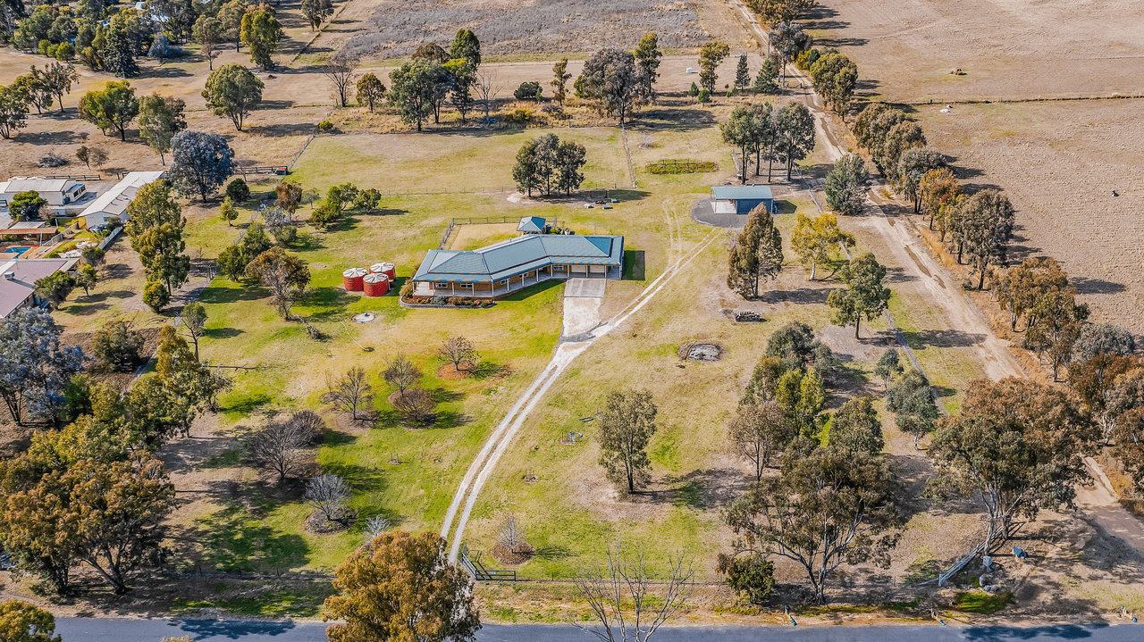 44 Urangera Drive, TAMWORTH, NSW 2340