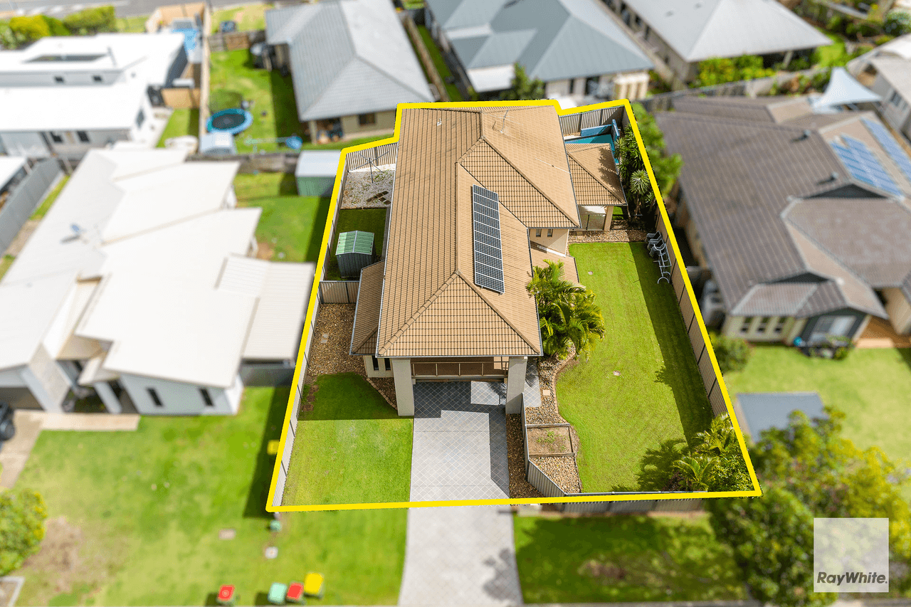 8 Lois Place, REDLAND BAY, QLD 4165