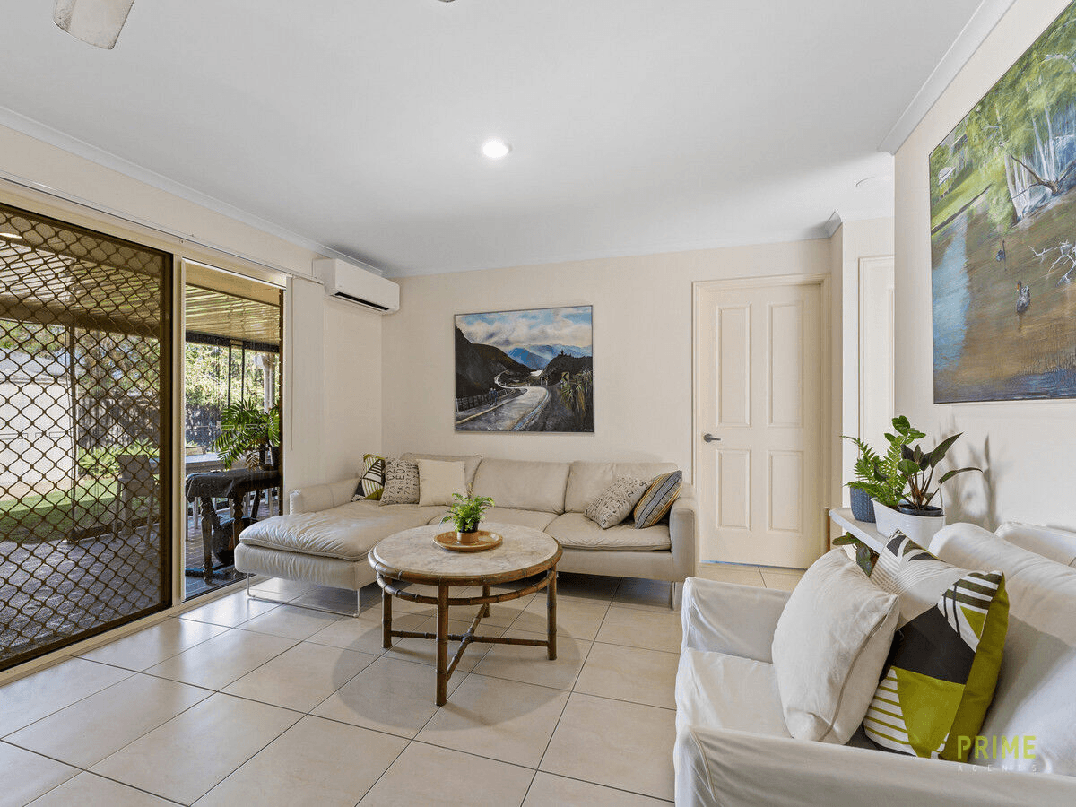 3 Colyton Street, Torquay, QLD 4655