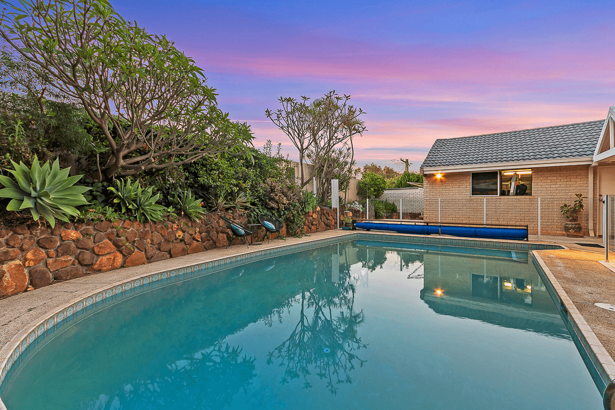 16 Burgess Street, Hamersley, WA 6022