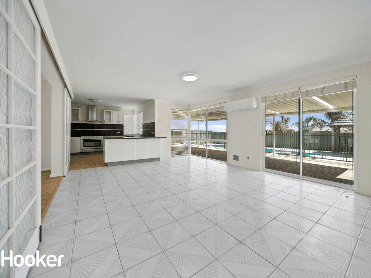 23 Meadowbrook Promenade, CURRAMBINE, WA 6028