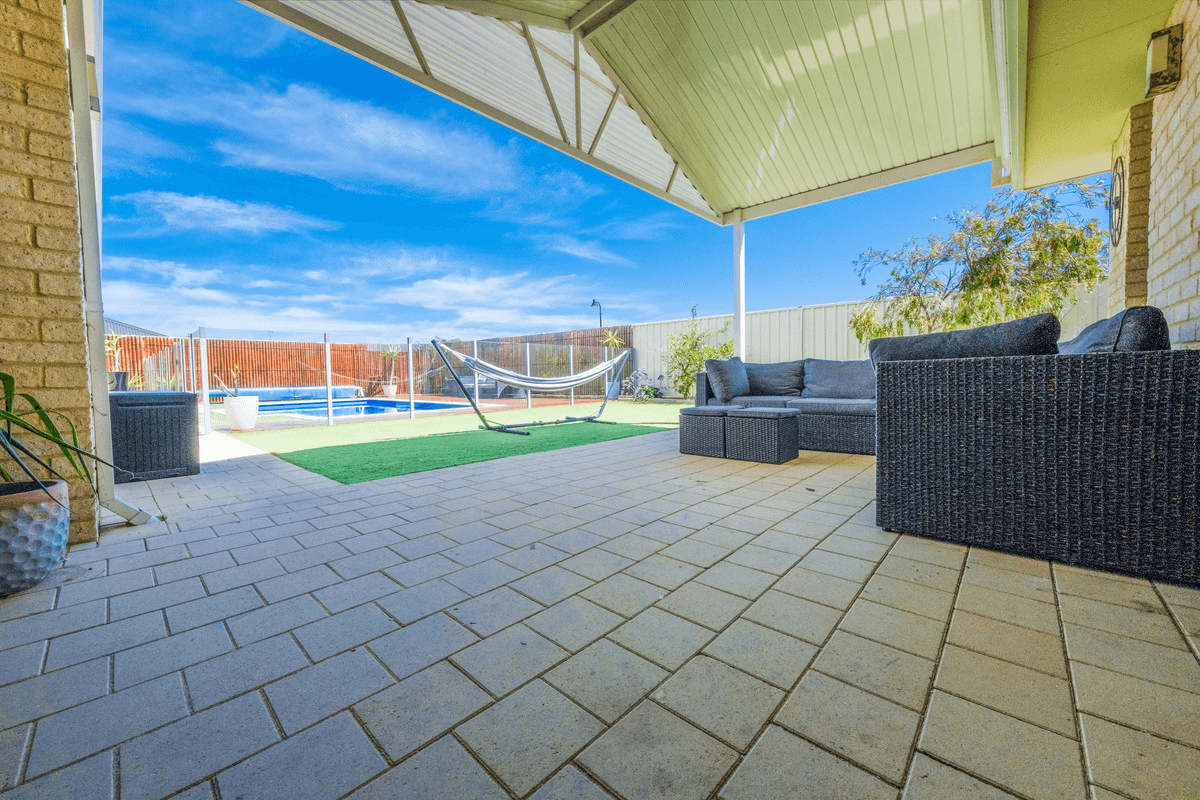 15 Balicup Way, LAKELANDS, WA 6180