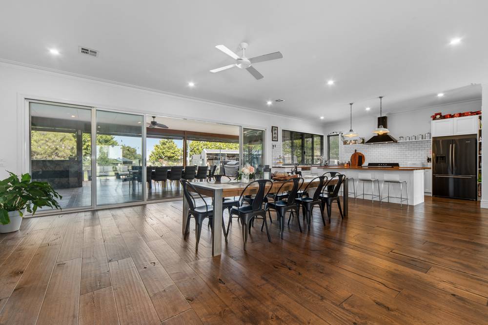 145 Craigs Lane, PEARCEDALE, VIC 3912