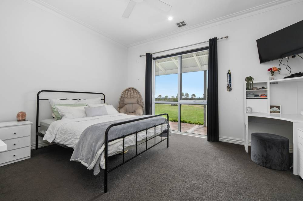 145 Craigs Lane, PEARCEDALE, VIC 3912