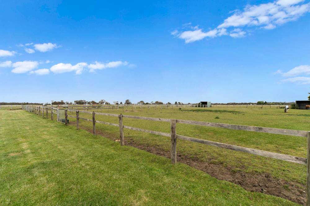 145 Craigs Lane, PEARCEDALE, VIC 3912