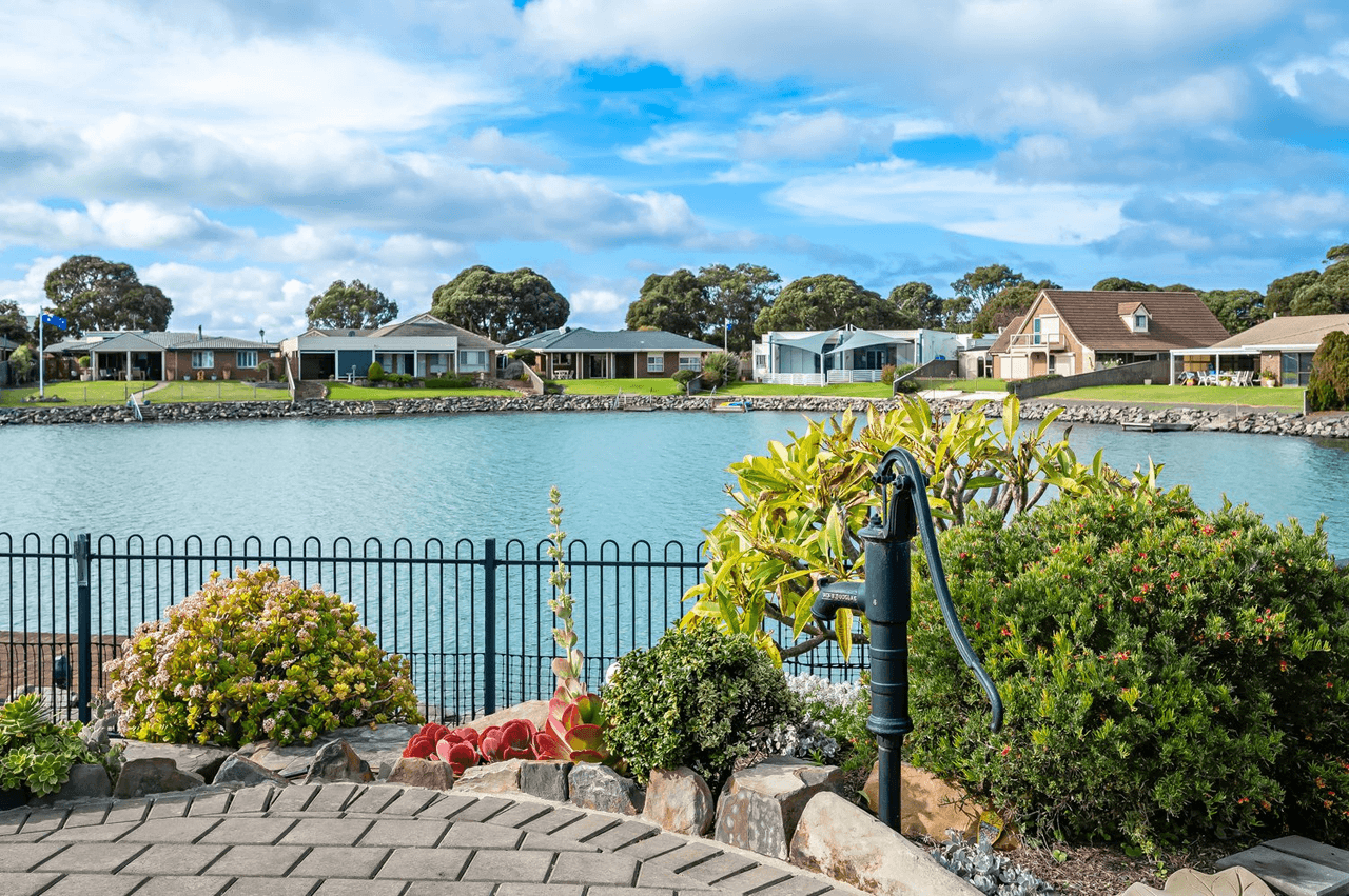 38 Clipper Court, ENCOUNTER BAY, SA 5211