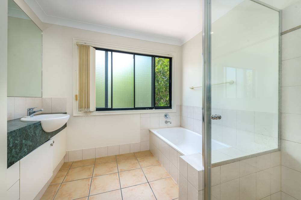 530 Oyster Cove Promenade, HELENSVALE, QLD 4212