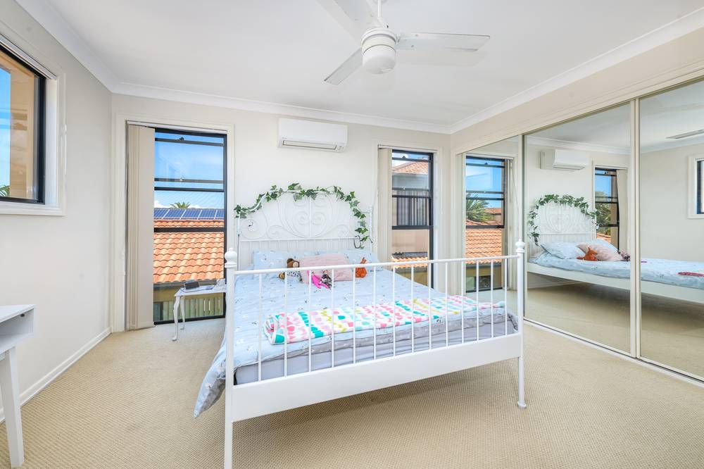 530 Oyster Cove Promenade, HELENSVALE, QLD 4212