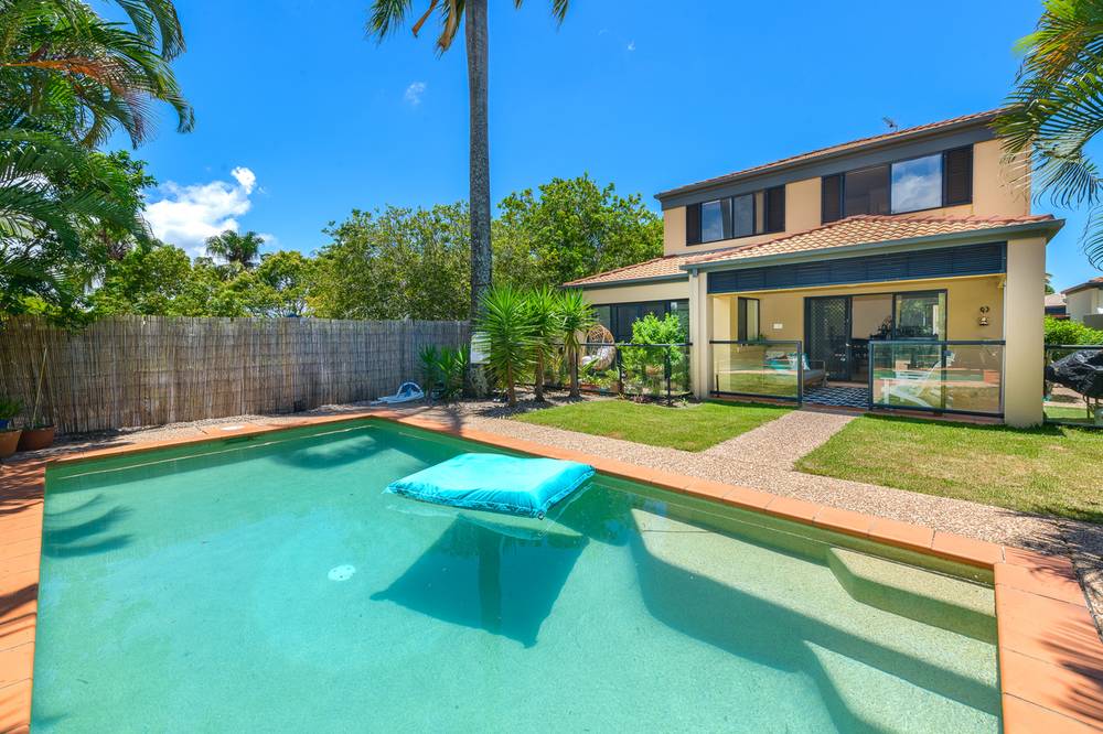 530 Oyster Cove Promenade, HELENSVALE, QLD 4212