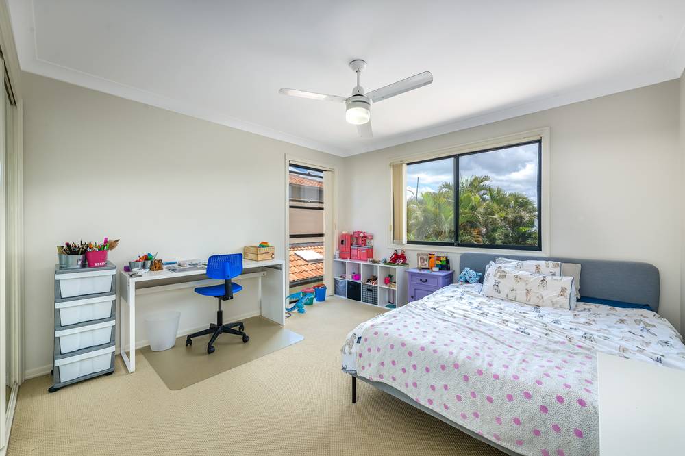 530 Oyster Cove Promenade, HELENSVALE, QLD 4212