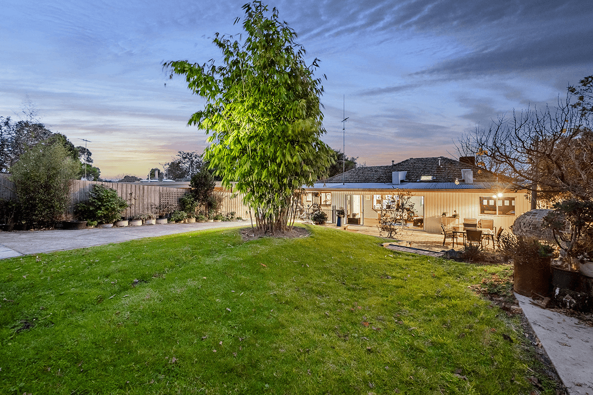 19 Gardenia Street, PAKENHAM, VIC 3810