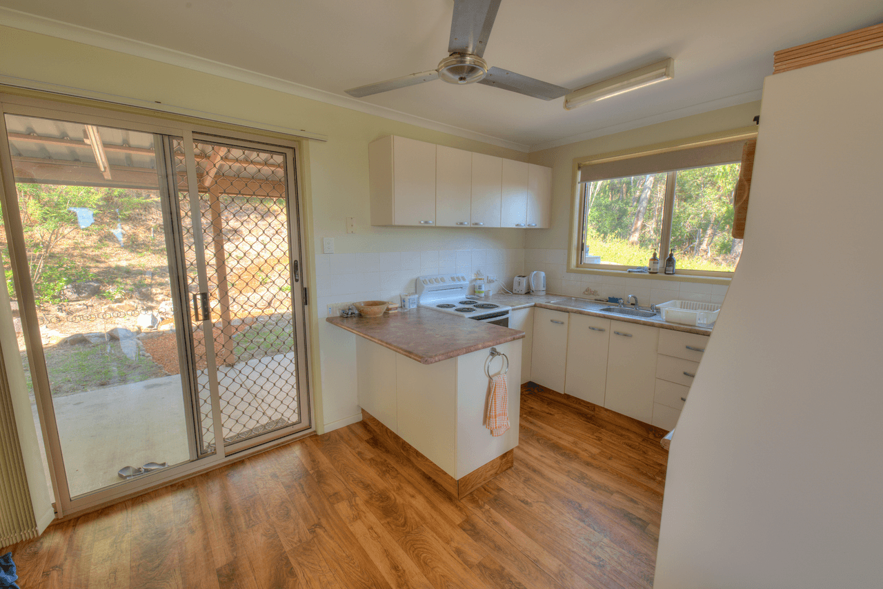 748 Captain Cook Drive, SEVENTEEN SEVENTY, QLD 4677