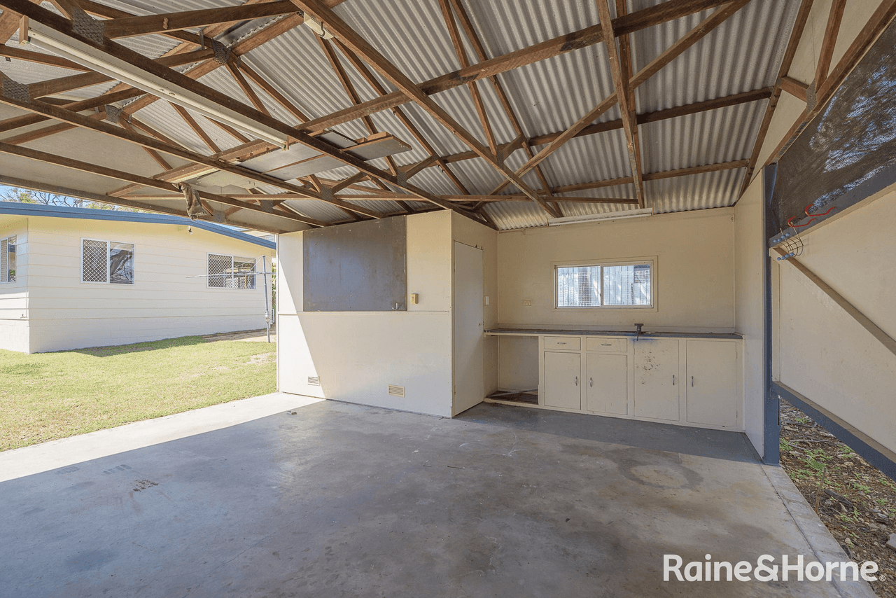 23 Wilson Street, NEW AUCKLAND, QLD 4680