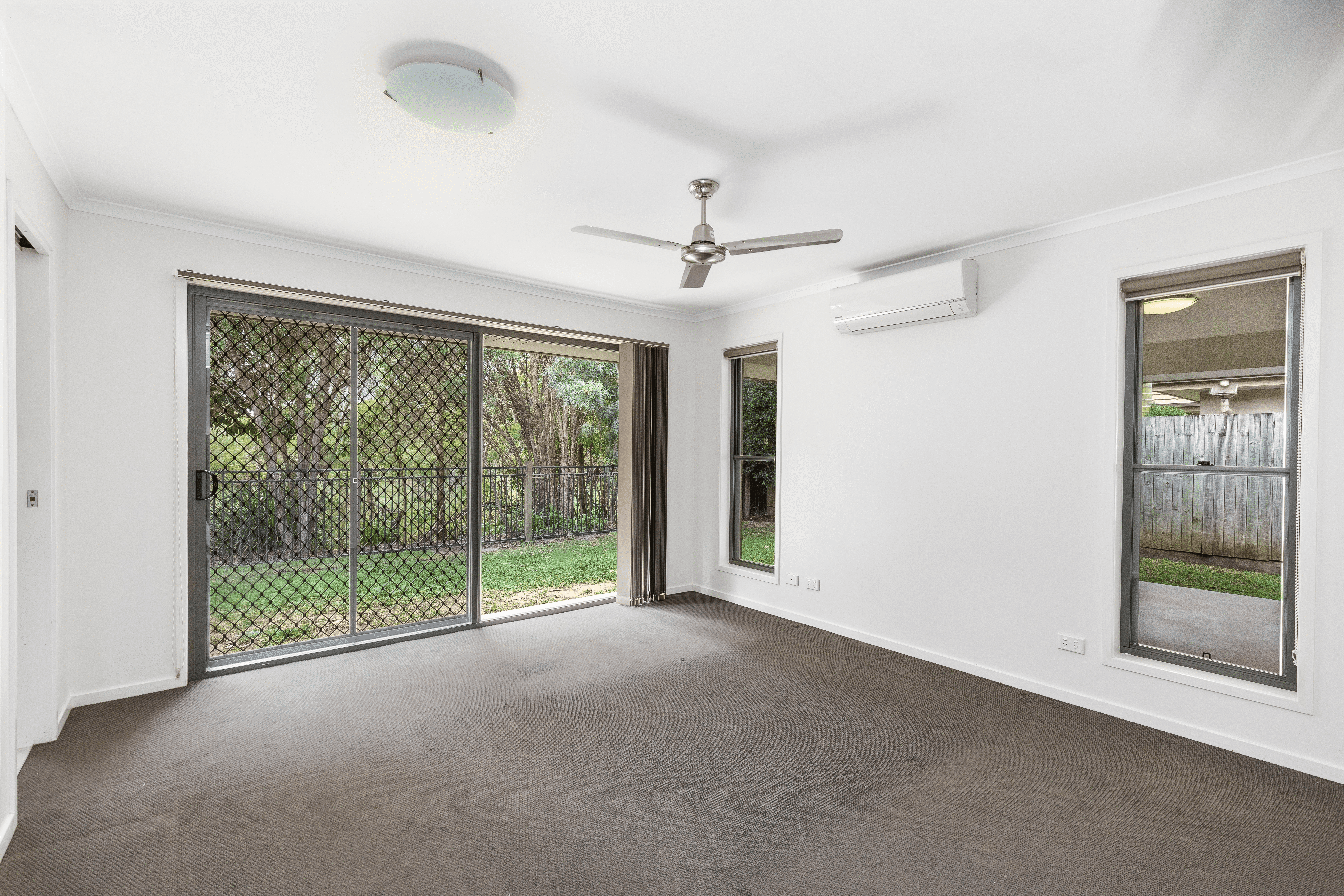 5 Cockatoo Court, BEERWAH, QLD 4519