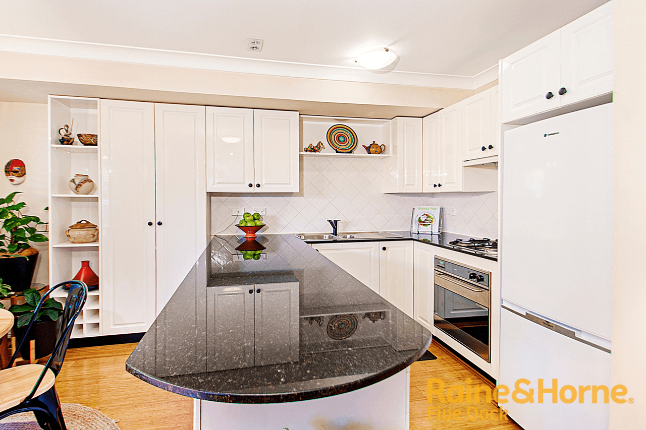 6/2 Barnstaple Lane, FIVE DOCK, NSW 2046