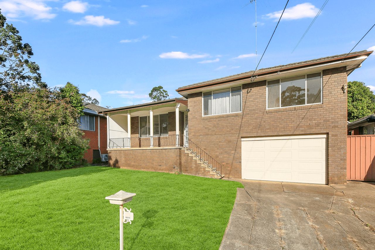 12 Lincoln Road, GEORGES HALL, NSW 2198