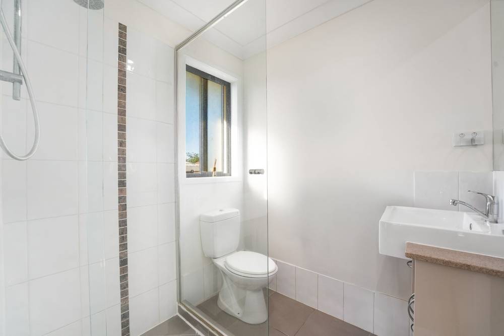 3/3-5 Pine Grove Drive, CRESTMEAD, QLD 4132