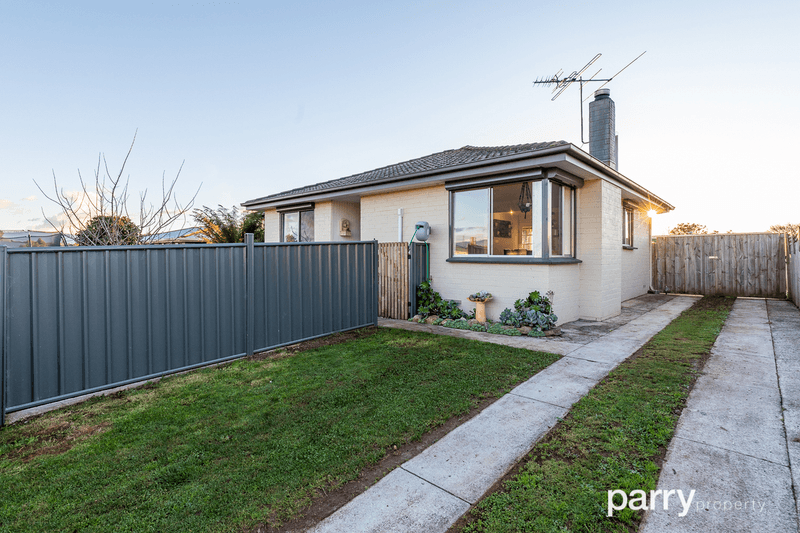 5 Hawkes Place, SCOTTSDALE, TAS 7260