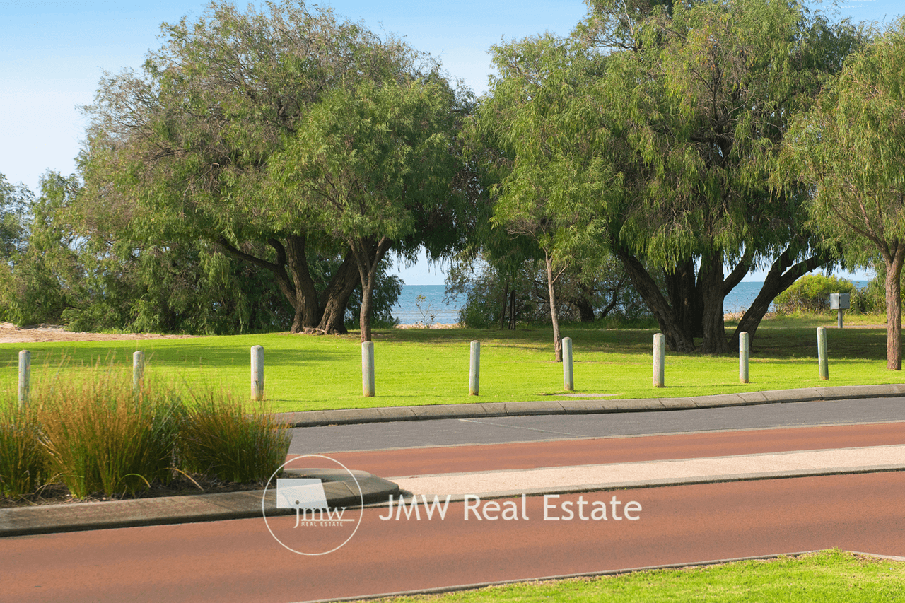 30 Geographe Bay Road, DUNSBOROUGH, WA 6281