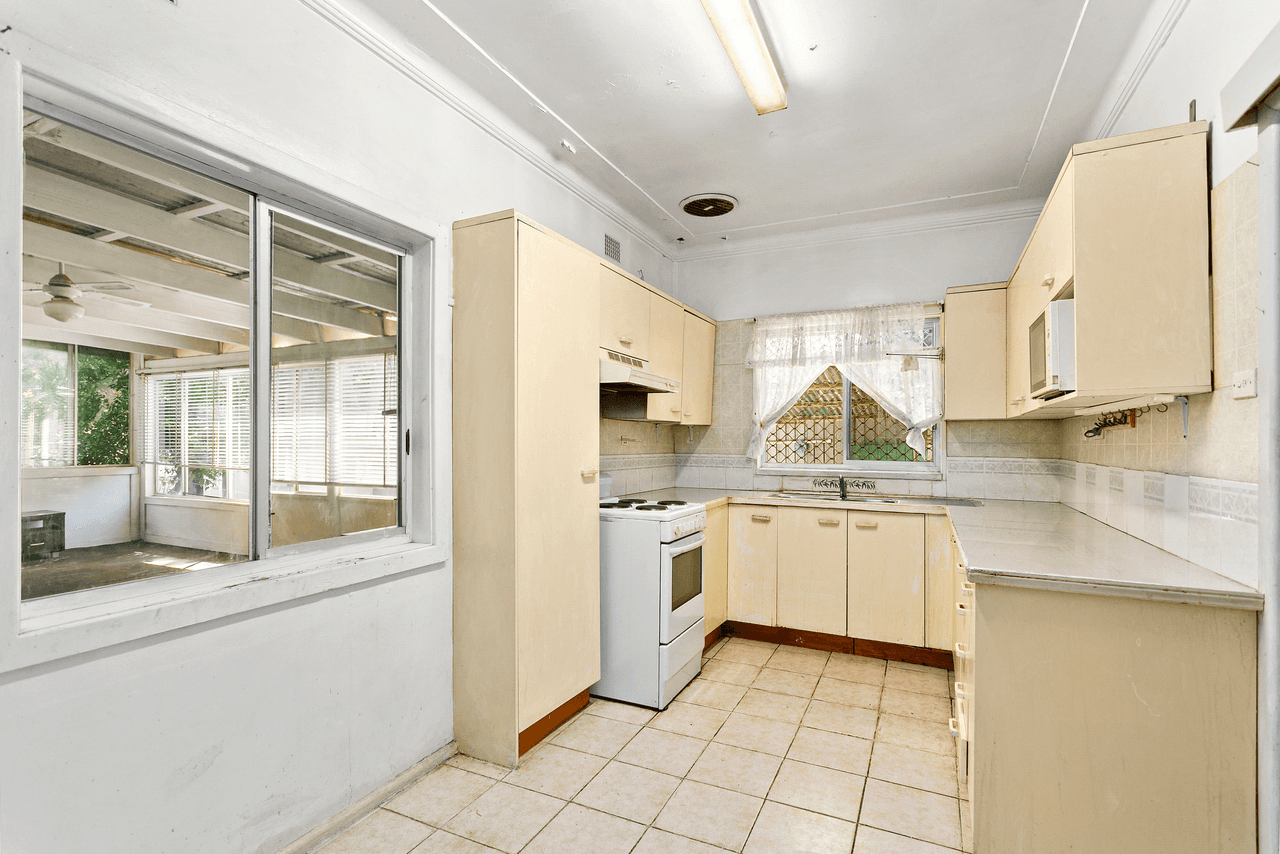 60 Prince Edward Drive, DAPTO, NSW 2530