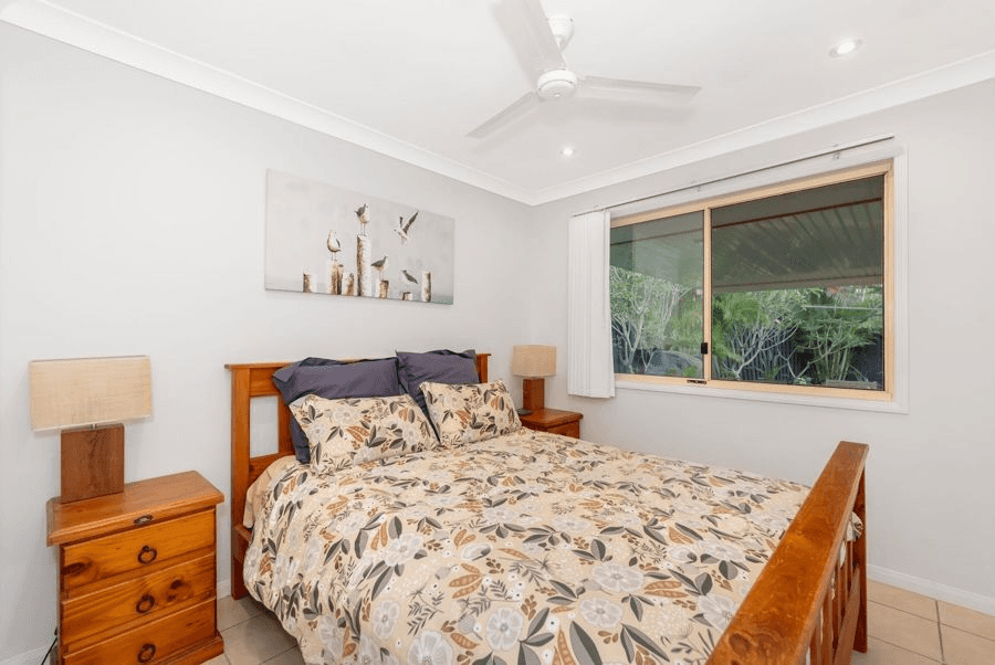 6 Bushgum Crescent, UPPER COOMERA, QLD 4209