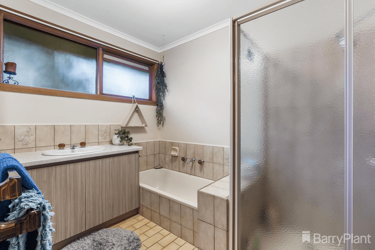 14 Bayview Road, Emerald, VIC 3782